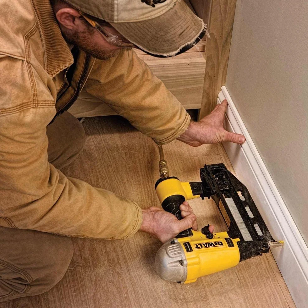 DEWALT DEWDPN1664PP Gwoździarki i gwoździe wykończeniowe