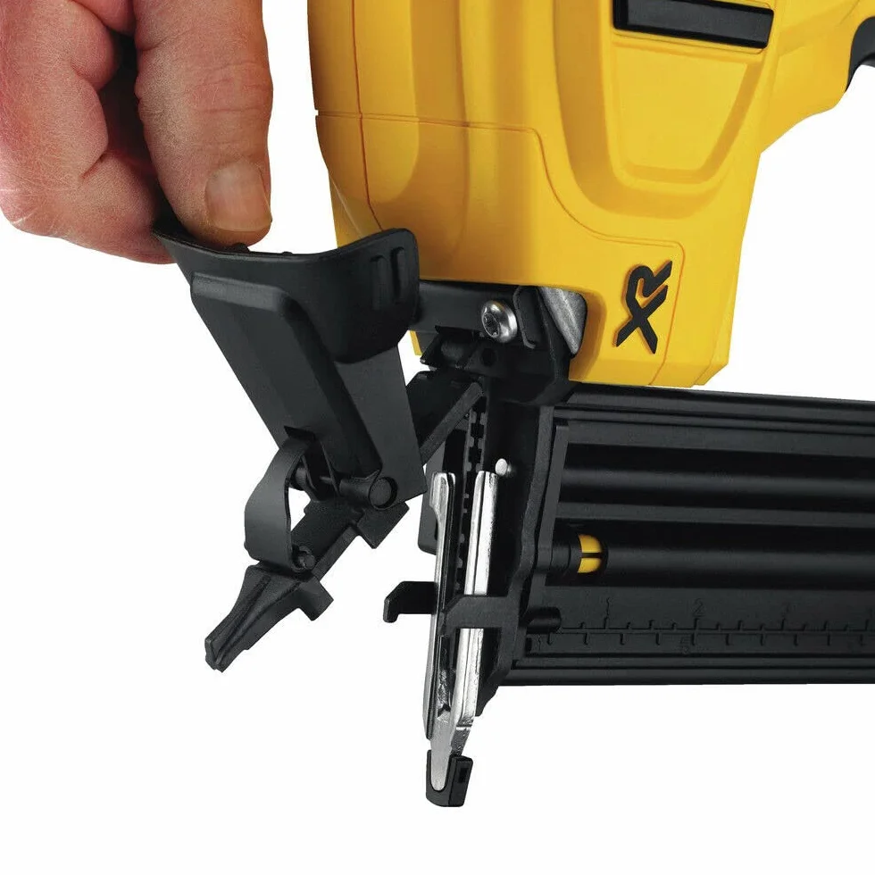 DEWALT DCN680N bezszczotkowa XR 18 Gauge Brad Gwoździarka 18V goła jednostka