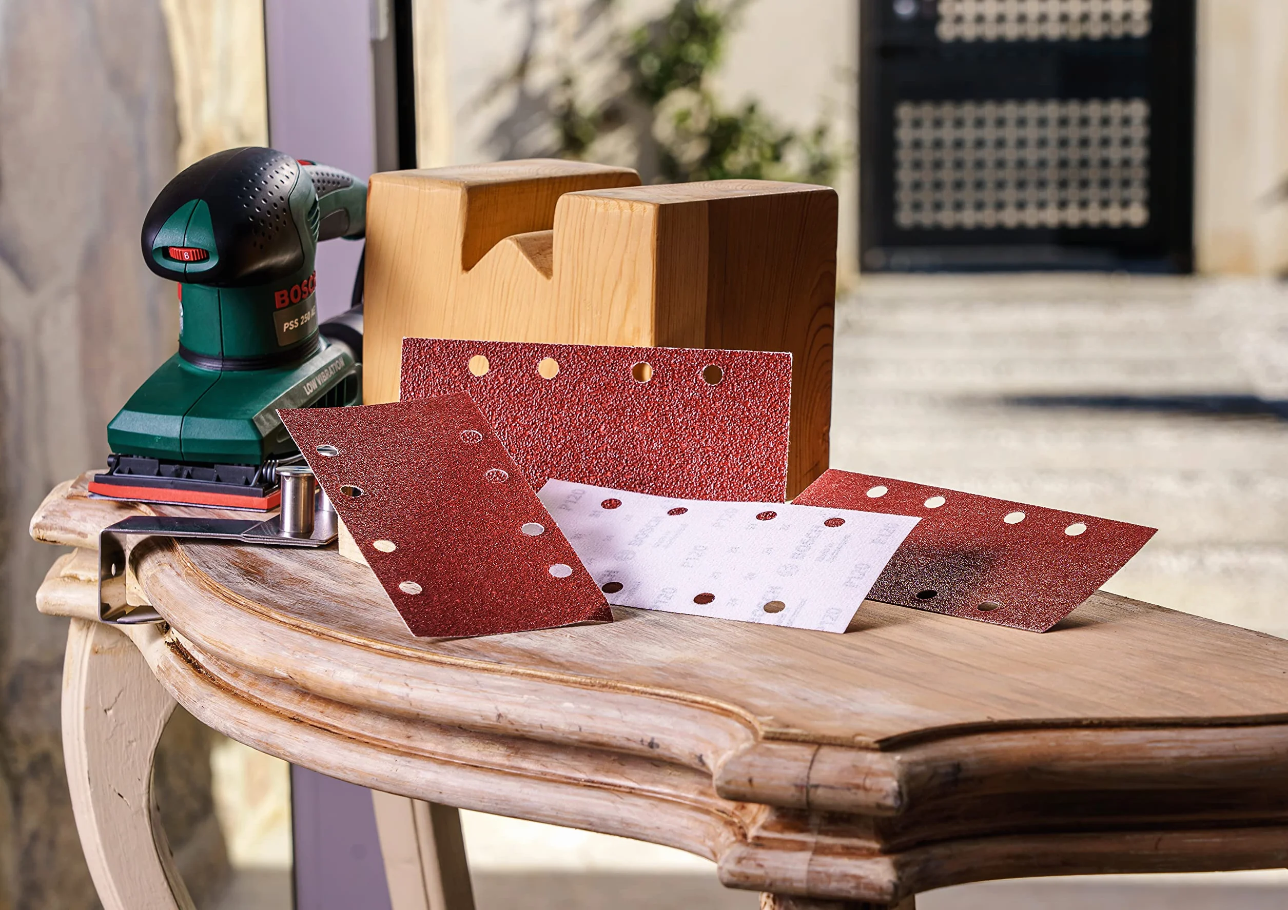 Bosch Home and Garden 25 sztuk zestaw papierów ściernych o ziarnistości 40, 60, 80, 120